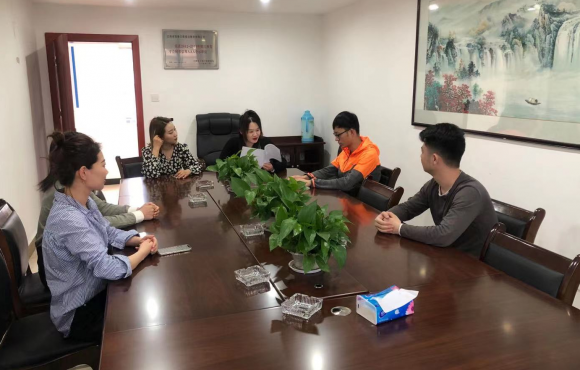 路桥工程局团总支开展五四青年座谈会